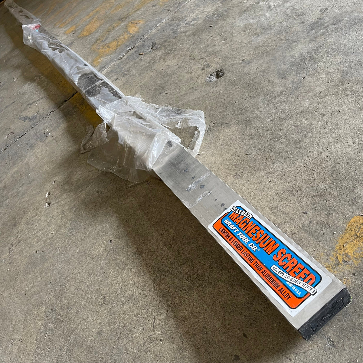 Z@ KRAFT TOOL CO. Magnesium Screed 192”x1 1/2”x3 1/2” CC616 (B)